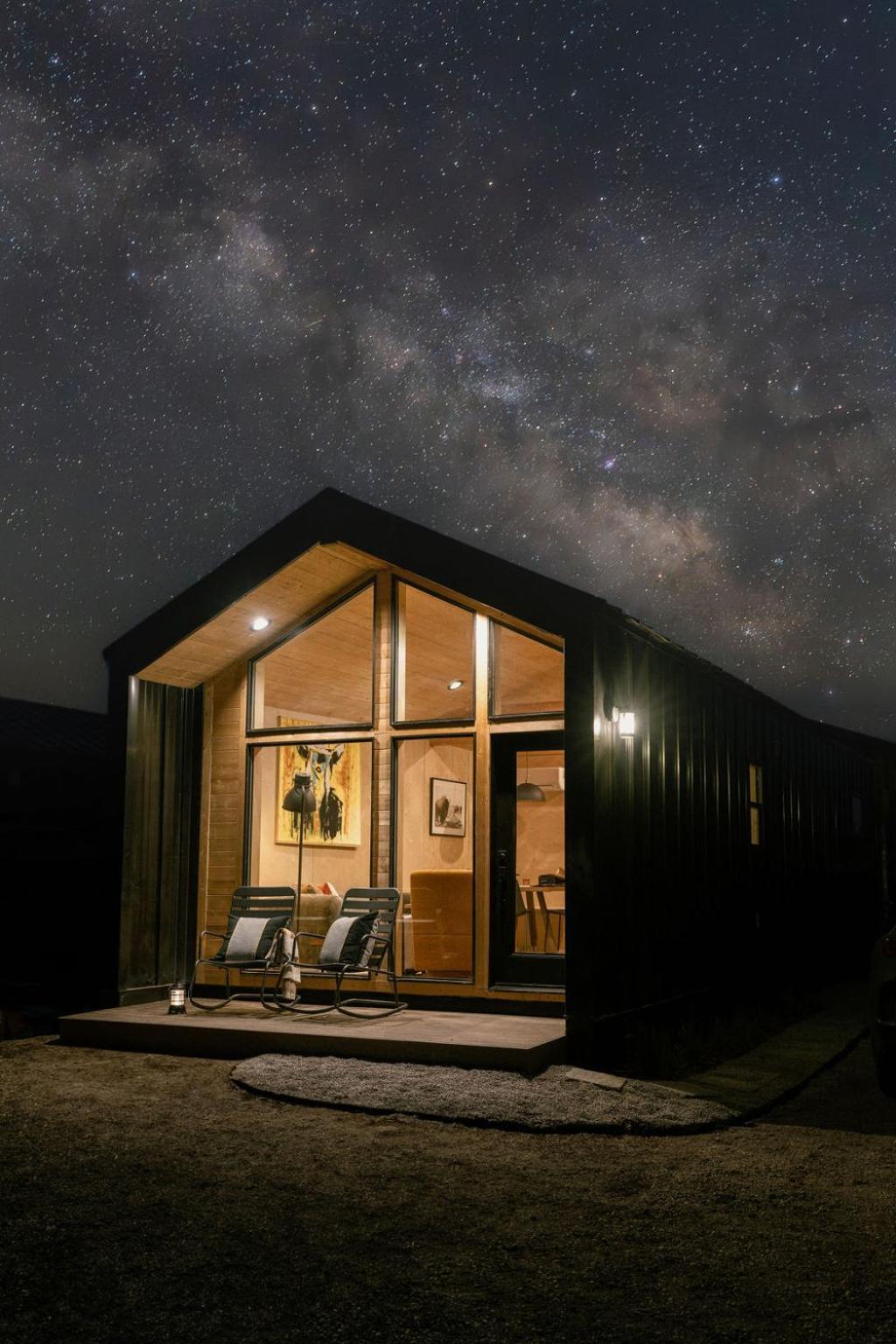Yellowstone Peaks Hotel Island Park Bagian luar foto